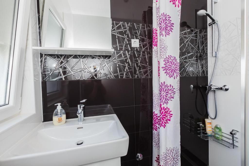 Apartman A&B Kastela Exterior photo